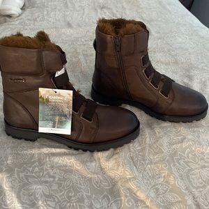 Bearpaw womens boots